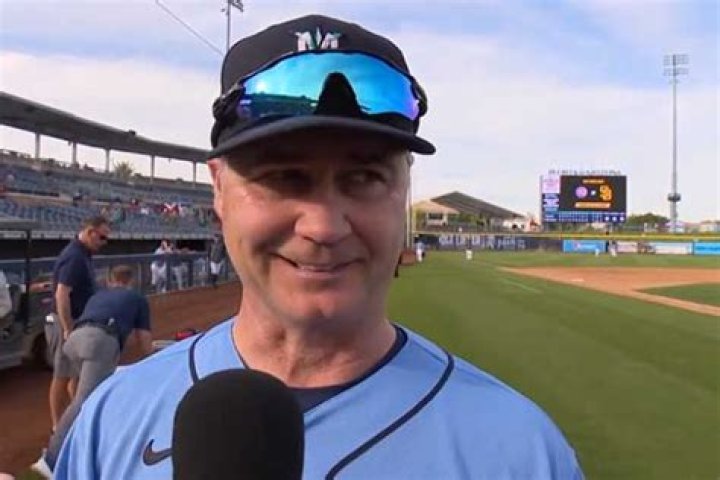 Scott Servais - Net Worth, Age, Height, Birthday, Bio, Wiki!